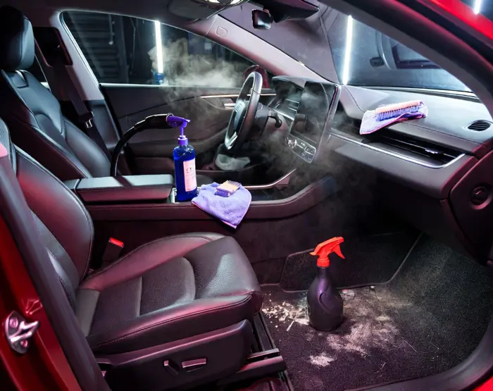 Глибока хімчистка салону автомобіля